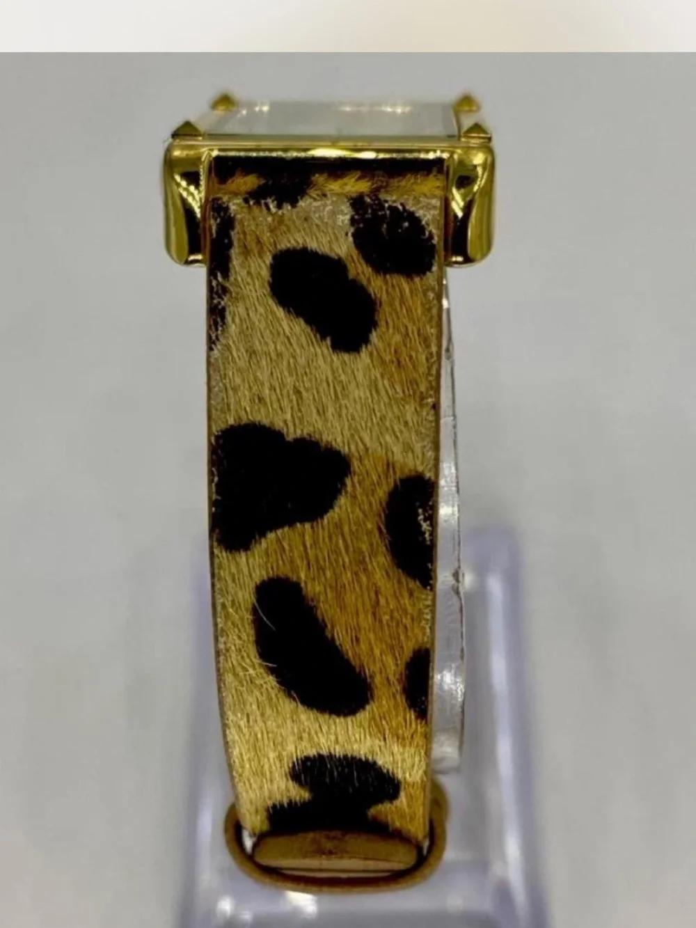 *** Gold-Tone Rectangular Watch with Leopard Print Strap ***